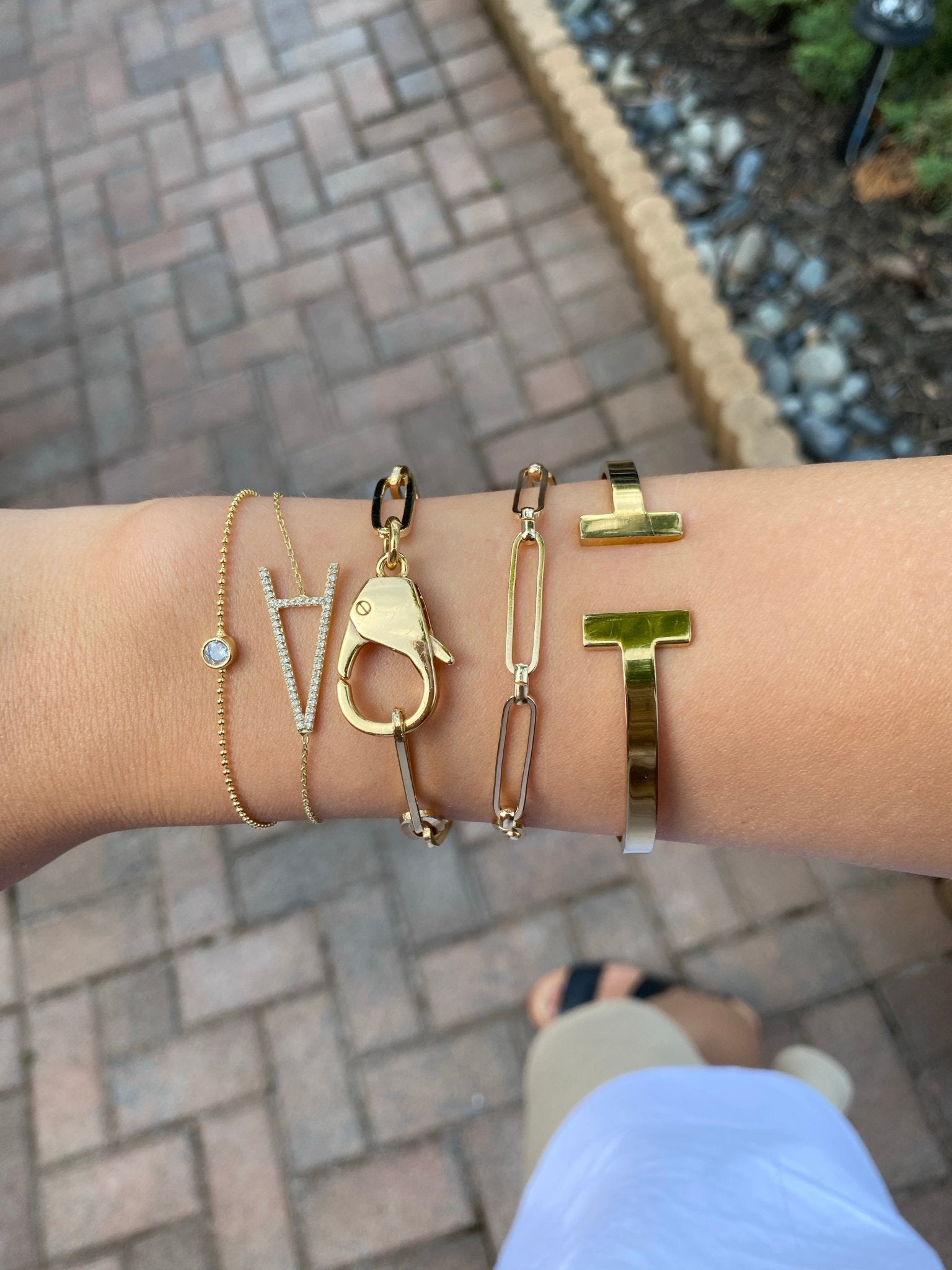 ABI Oversized Lobster Claw Bracelet - NOA -