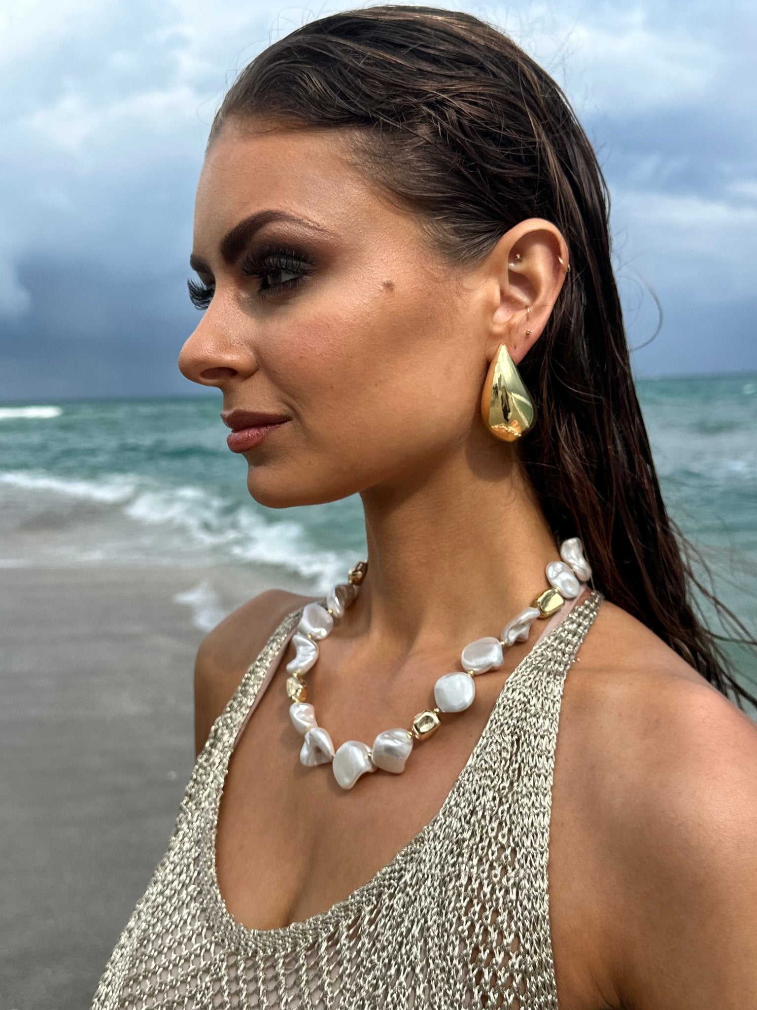 Under The Sun - Pearl Oversized Necklace