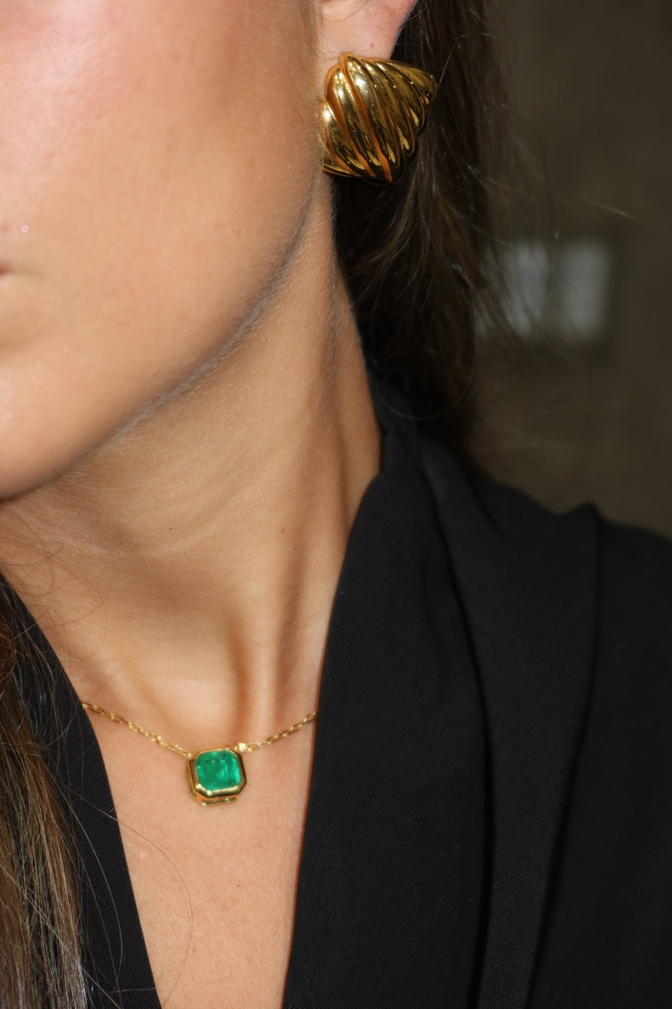 Bezel Emerald Pendant - NOA Jewels - 