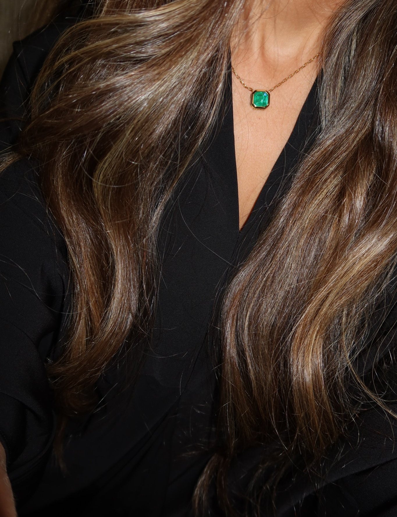 Bezel Emerald Pendant - NOA Jewels - 