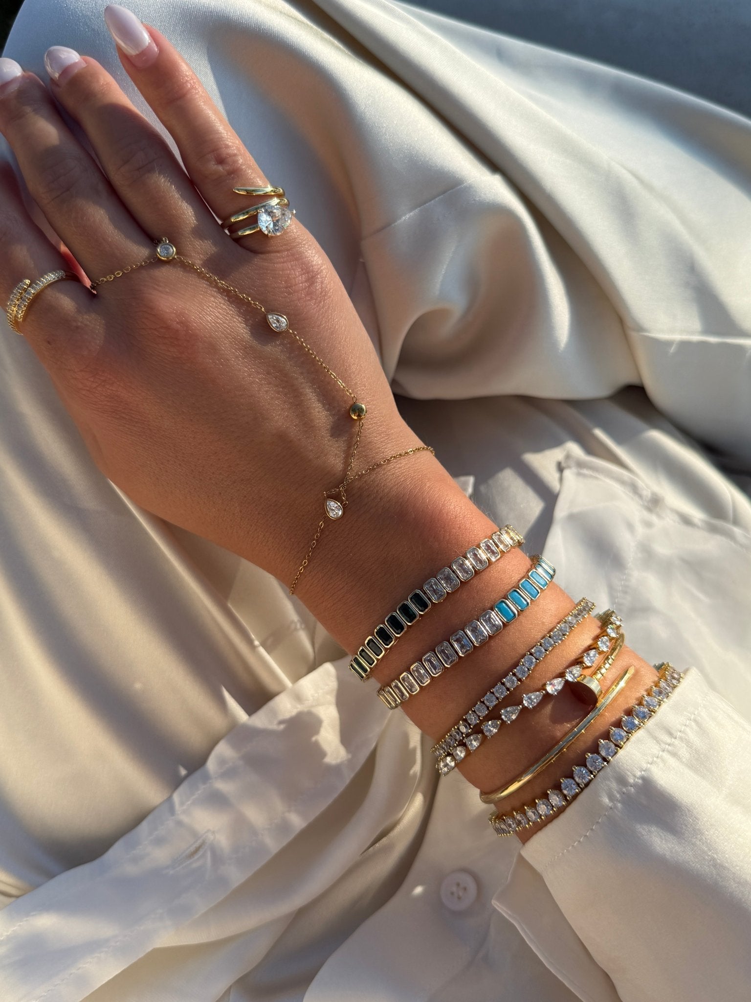 The Duchess Diamond & Emerald Tennis Bracelet - NOA Jewels -