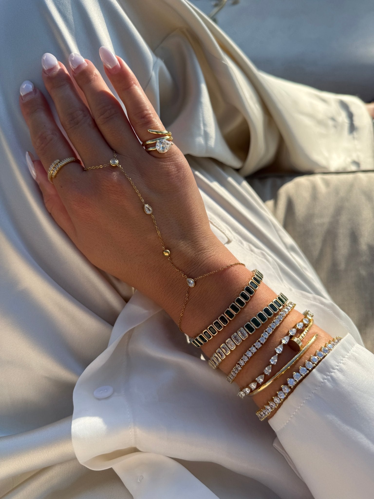 The Duchess Diamond & Emerald Tennis Bracelet - NOA Jewels -