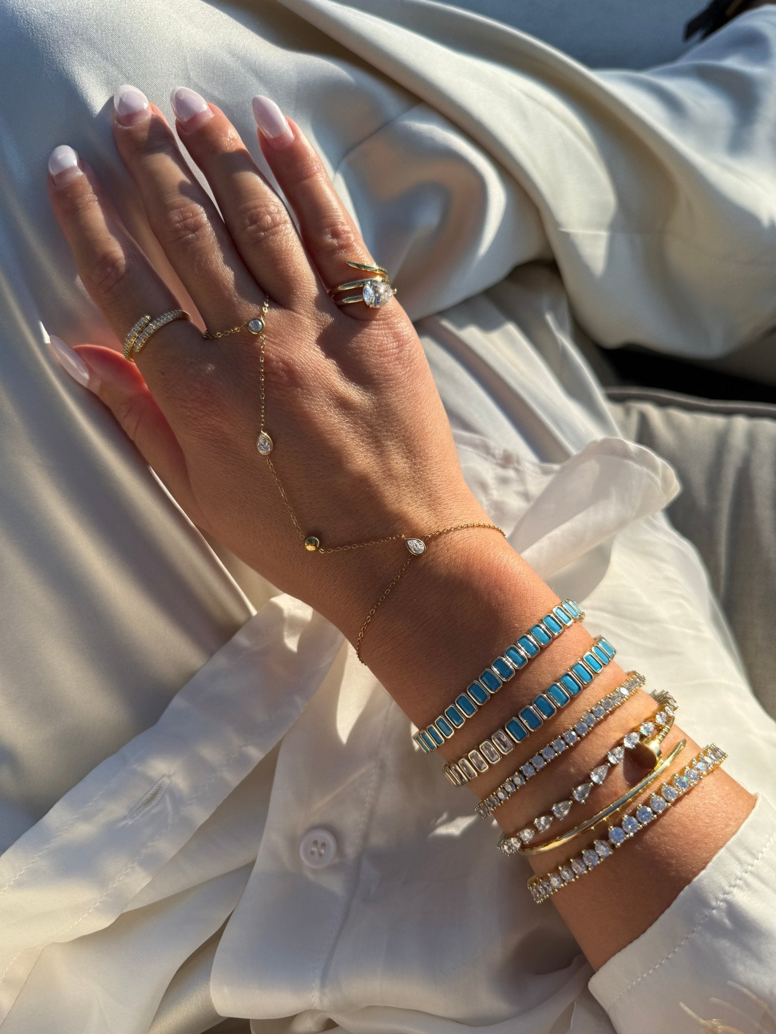 The Duchess Diamond & Turquoise Tennis Bracelet - NOA Jewels -