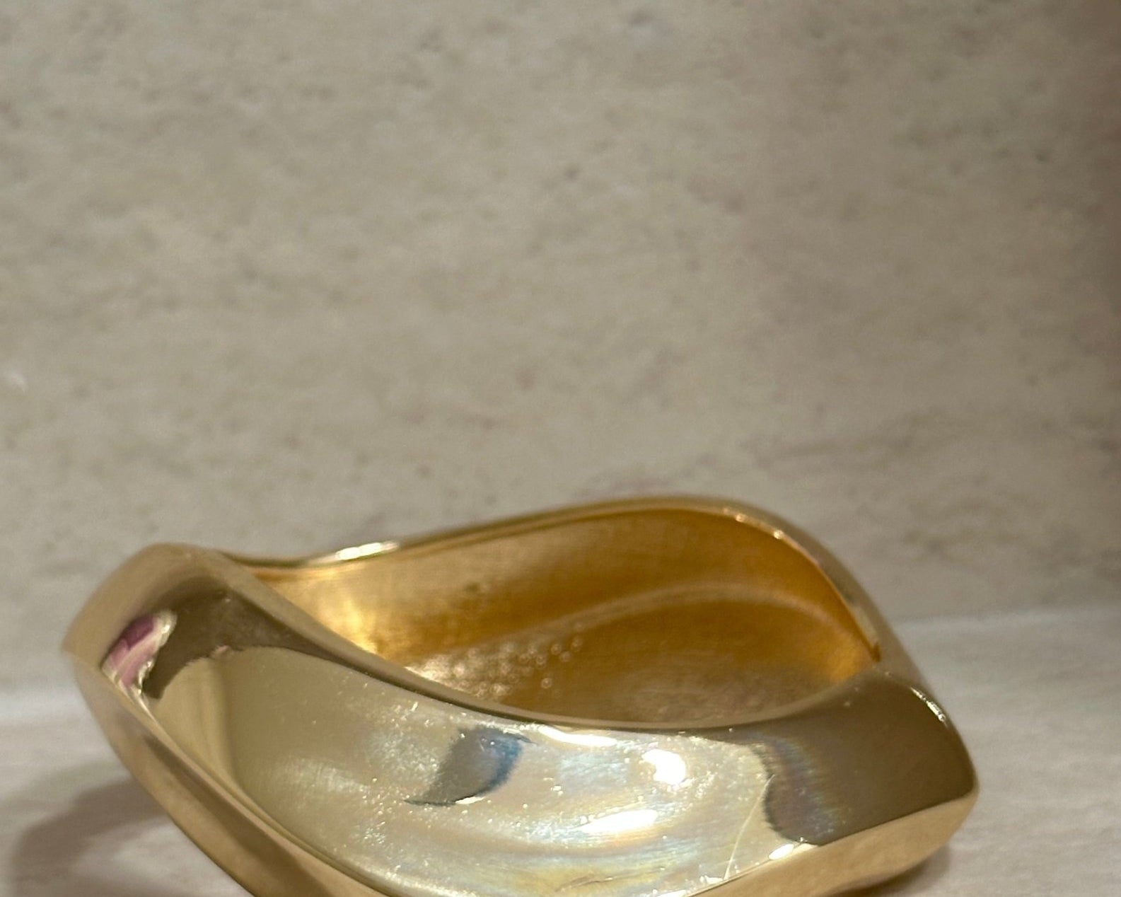 Twist Gold bangle - NOA Jewels - 