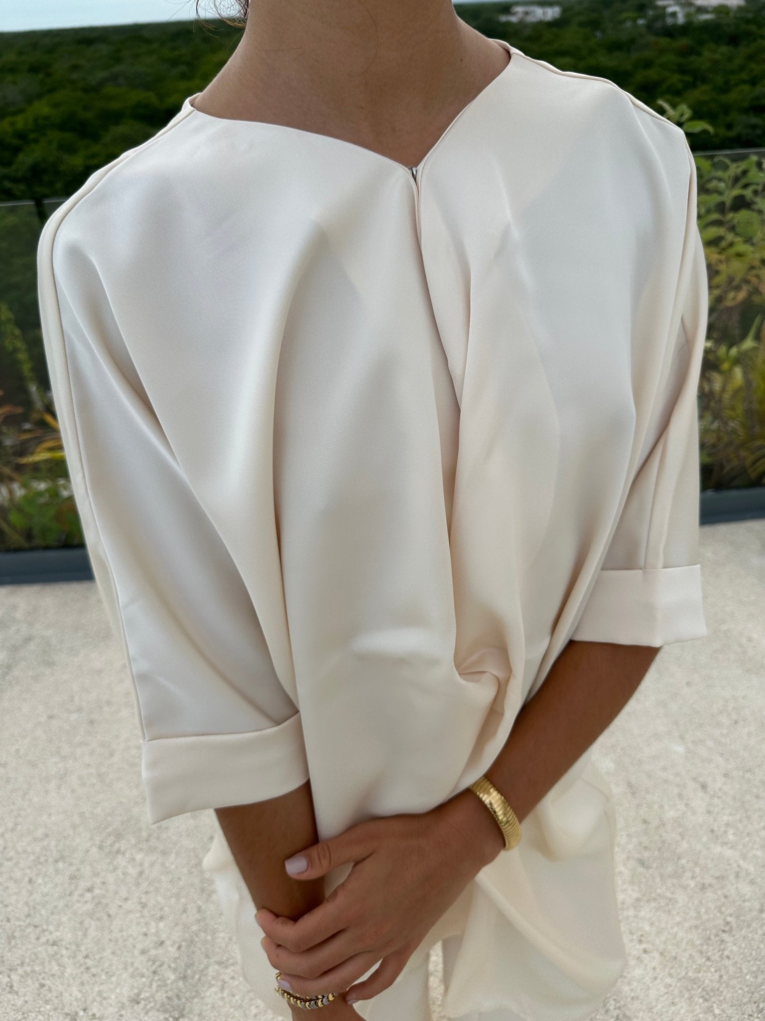 V Dress Cream - NOA Jewels - 