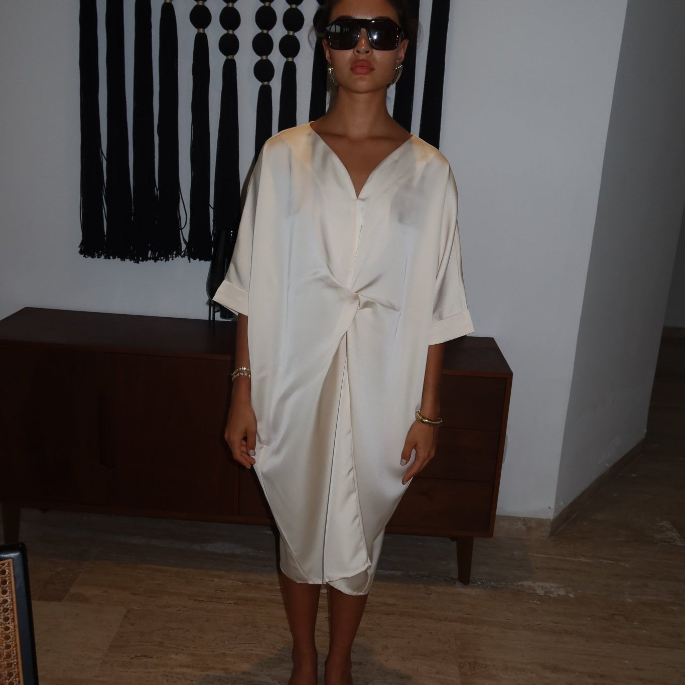 V Dress Cream - NOA Jewels - 