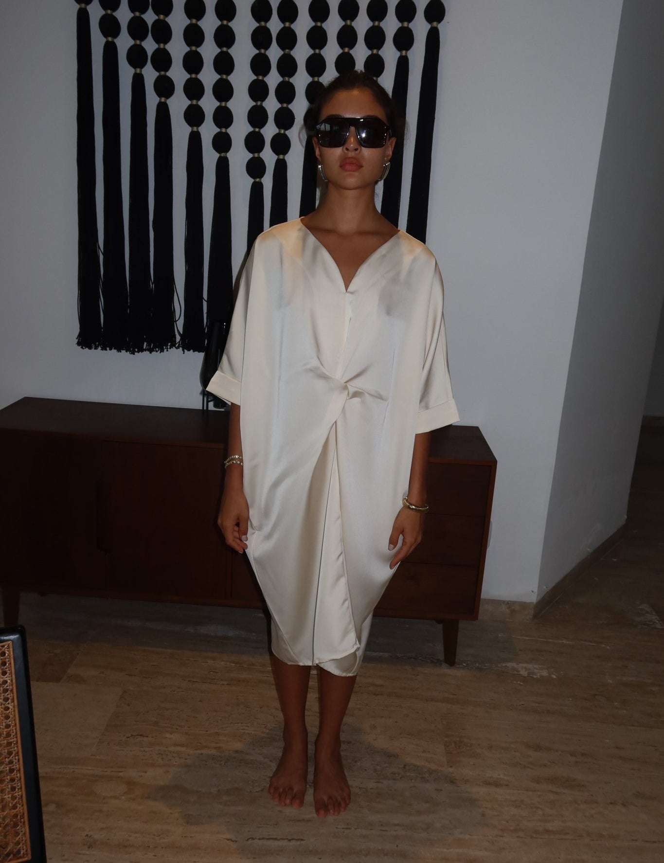 V Dress Cream - NOA Jewels - 