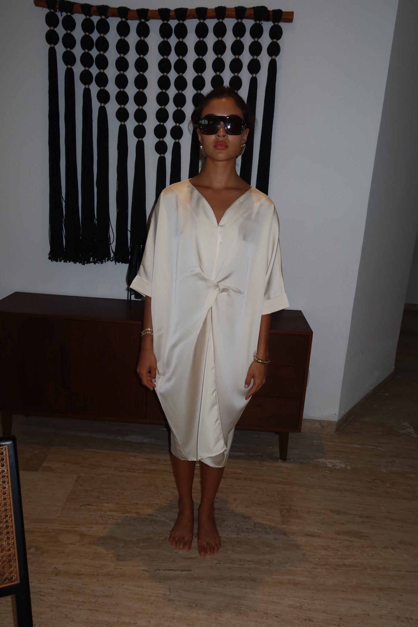 V Dress Cream - NOA Jewels - 
