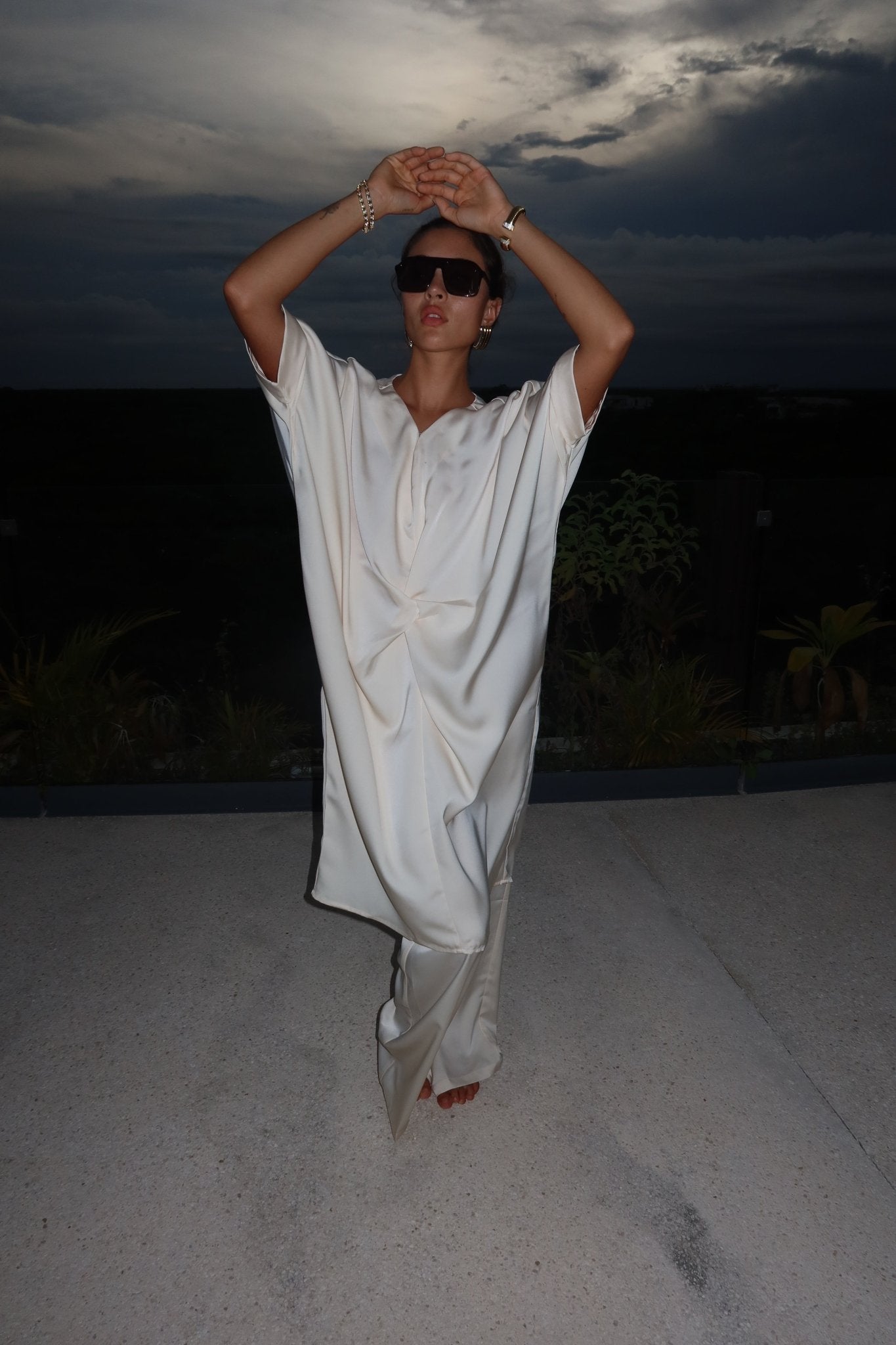 V Dress Cream - NOA Jewels - 