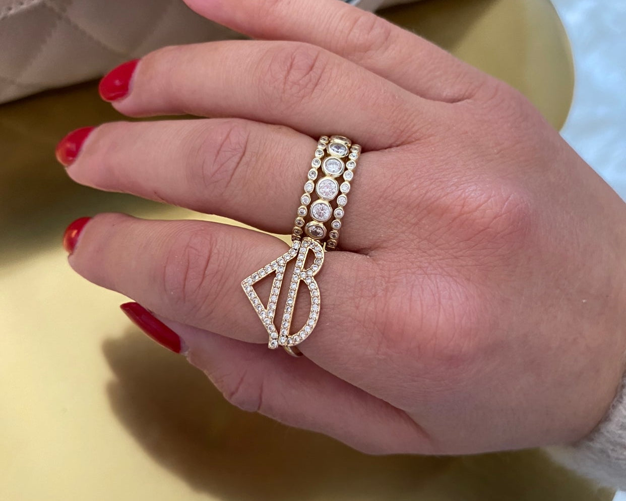 Bezel Ring - NOA -