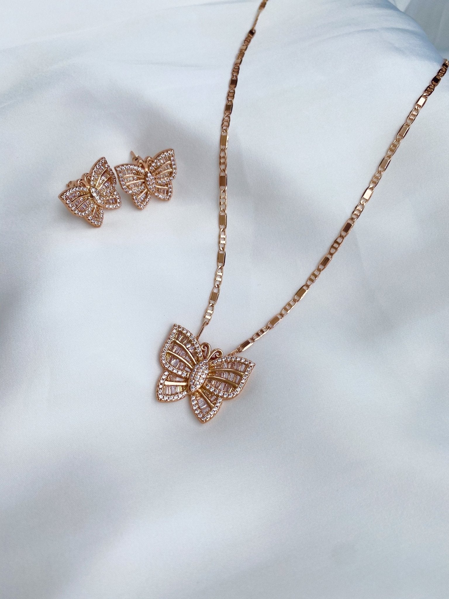 Butterfly Baguette Necklace -  Skin Molding Chain