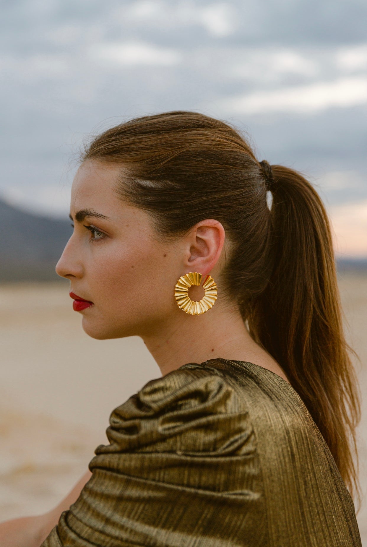 Golden Infinity - NOA - Earrings