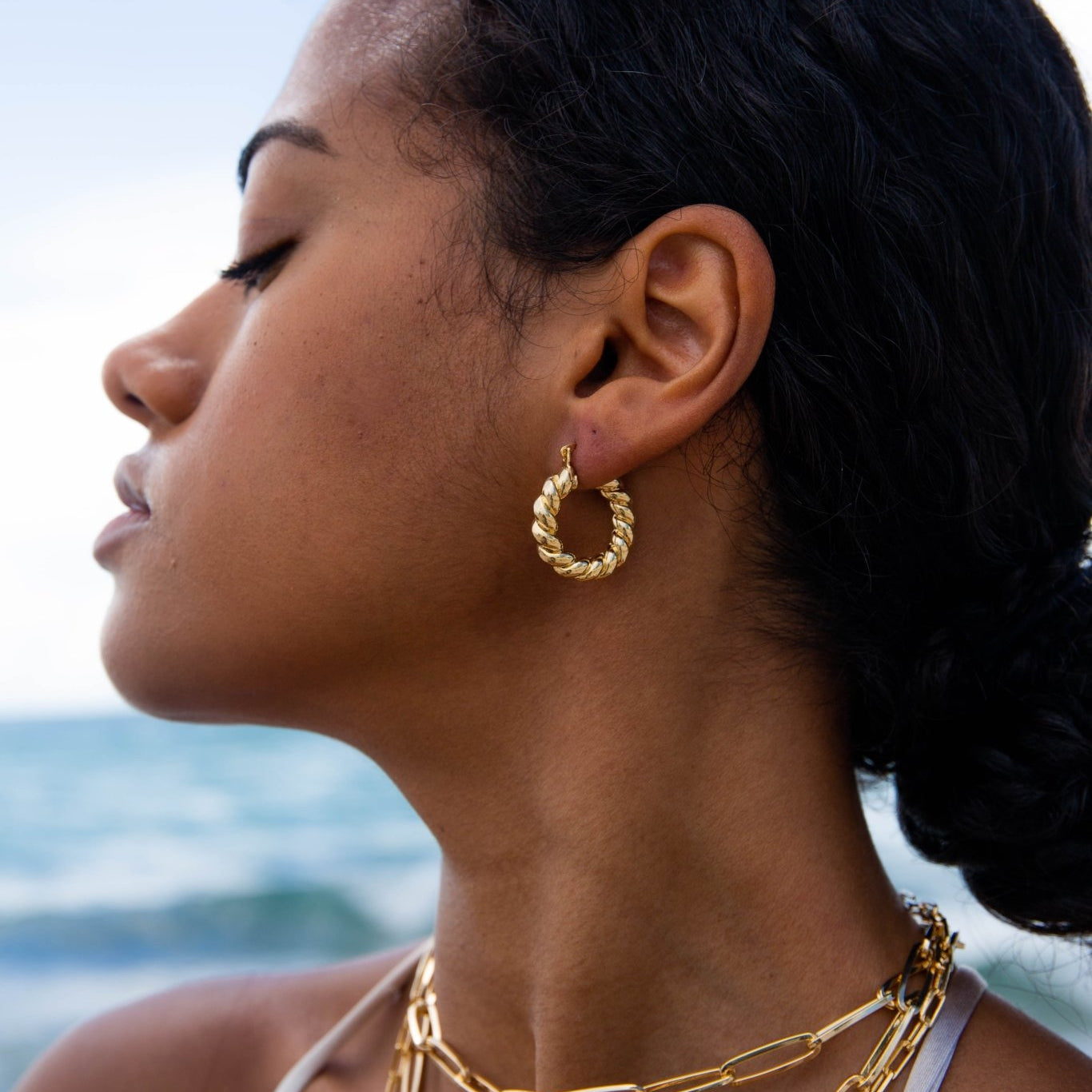 Mila Gold Small Twisted Hoops - NOA - Earrings