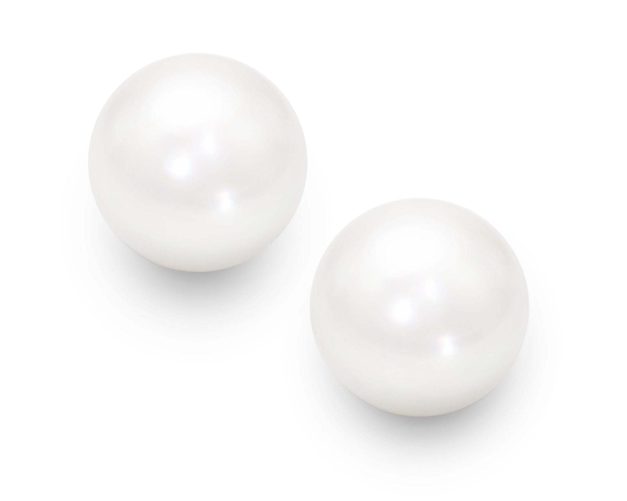 Pearl studs - NOA Jewels -