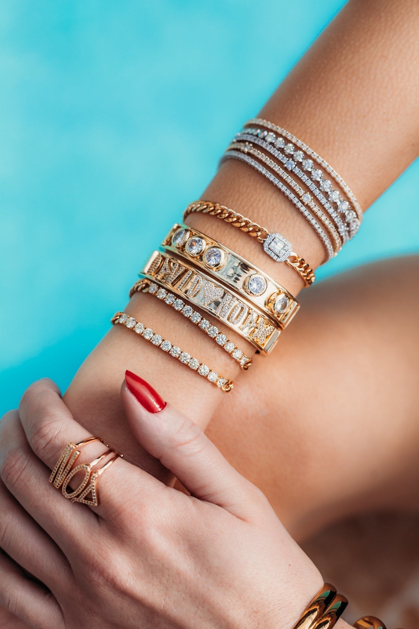 THE NOA CHARM BANGLE